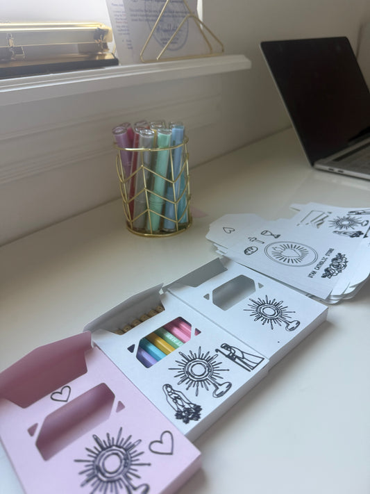 Box Colored Pencil Colors - Crayola Brand x 8 Random colors