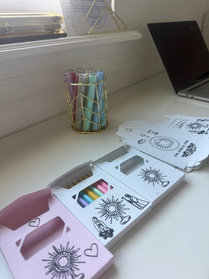 Box Colored Pencil Colors - Crayola Brand x 8 Random colors